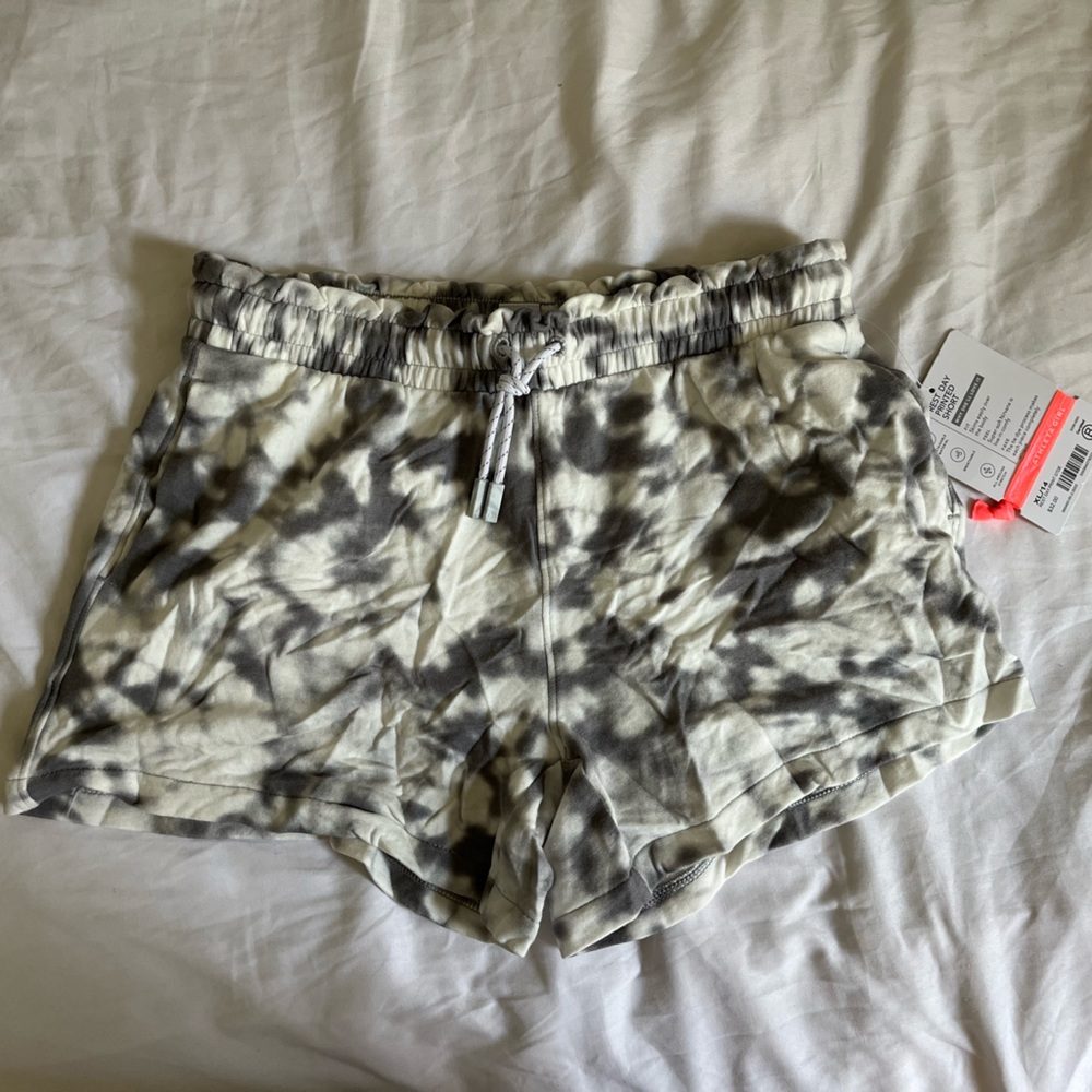 New athleta girl grey tie dye shorts